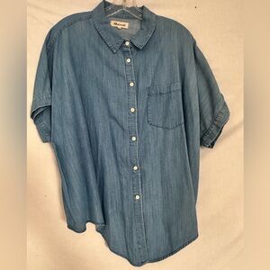 Madewell denim short sleeve button up worn once on film set